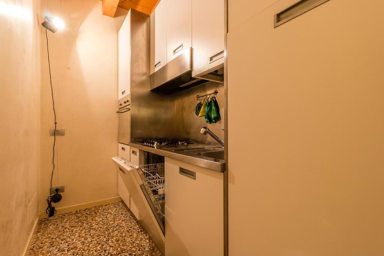 Rialto Mercato A Family In Venice Like At Home Exterior photo